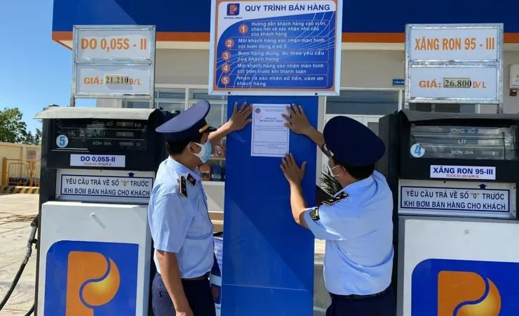 Đột xuất kiểm tra để ngăn chặn tình trạng găm hàng chờ tăng giá