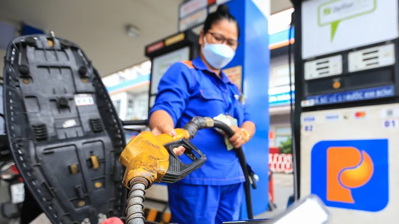 Chiều 23-10, giá xăng dầu tăng nhưng không đáng kể