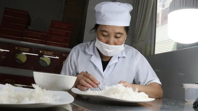 Việt Nam xuất khẩu chính ngạch lô tổ yến đầu tiên sang Trung Quốc