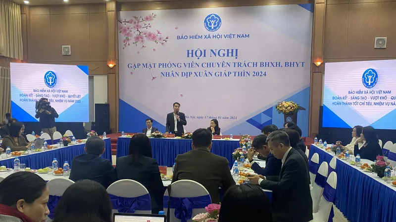 Số tiền nợ bảo hiểm xã hội, bảo hiểm y tế, bảo hiểm thất nghiệp giảm sâu nhất từ năm 2016 đến nay