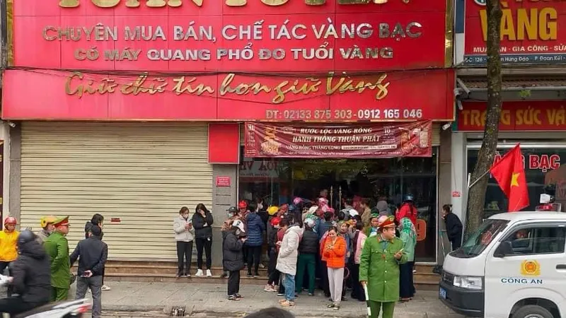 Lai Châu: Làm rõ tin đồn thất thiệt về vàng giả