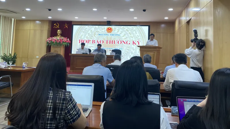 Xuất siêu quý 1-2024 đạt 8 tỷ USD