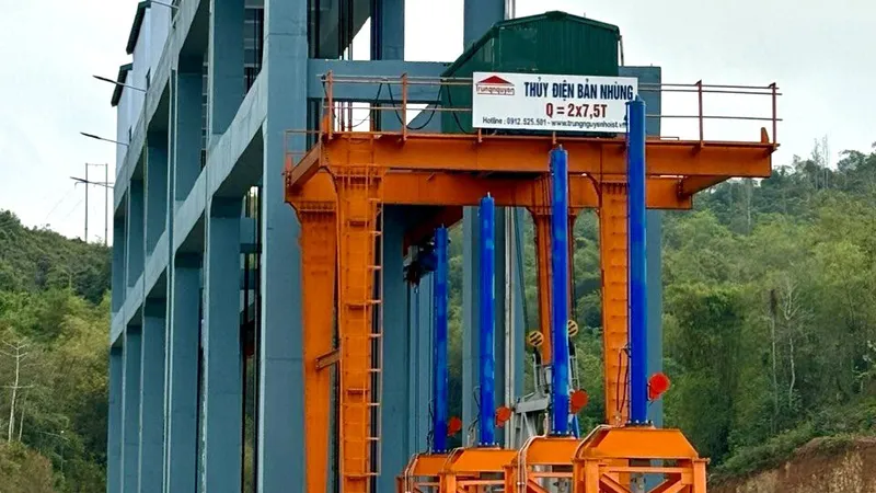 Đưa vào vận hành nhà máy thủy điện trên sông Kỳ Cùng
