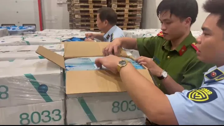 Phát hiện gần 12 tấn dạ dày heo đông lạnh lậu