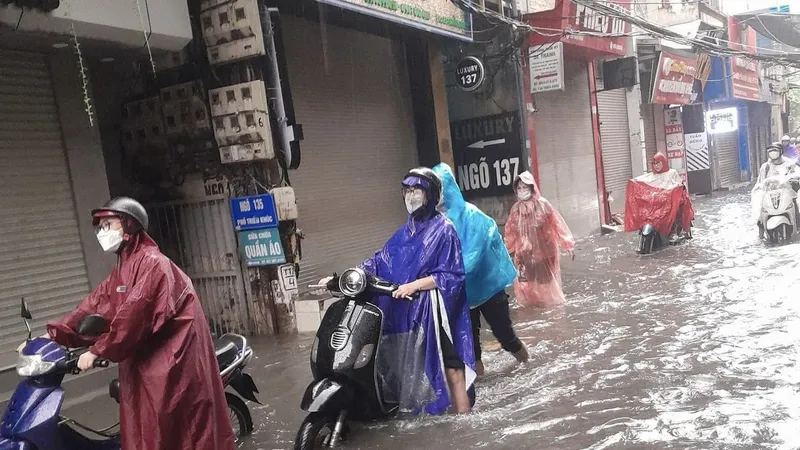 Chuyên gia lý giải nguyên nhân mưa lớn ở miền Bắc sáng 5-6