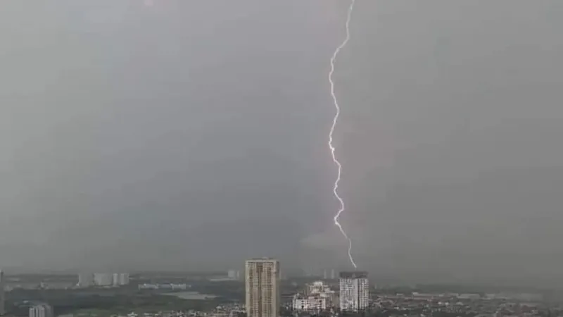 Việt Nam ứng phó thế nào với 2 triệu cú sét?