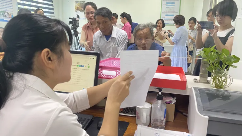 Gần 600.000 người rút bảo hiểm xã hội một lần