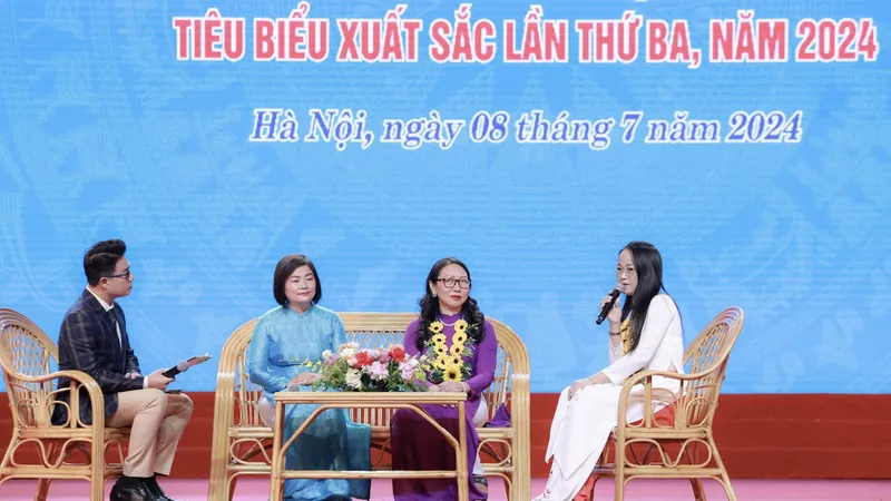 Quan tâm hơn tới sức khỏe, hạnh phúc gia đình và thu nhập của lao động nữ
