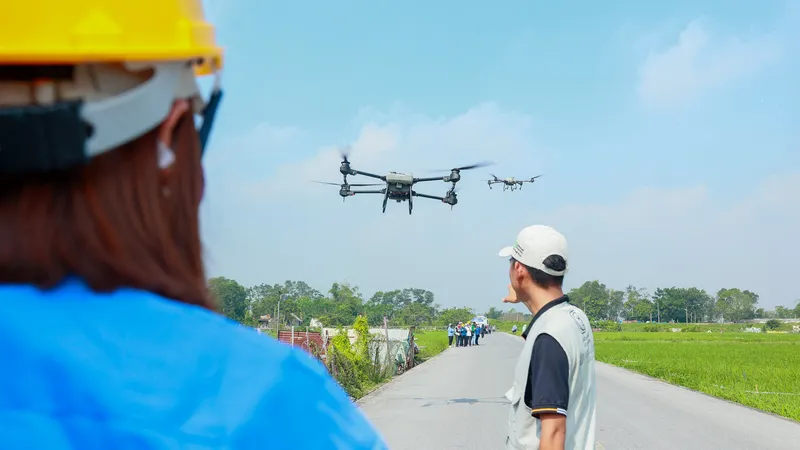 Bộ NN-PTNT đào tạo và cấp chứng chỉ cho học viên sử dụng thiết bị bay không người lái