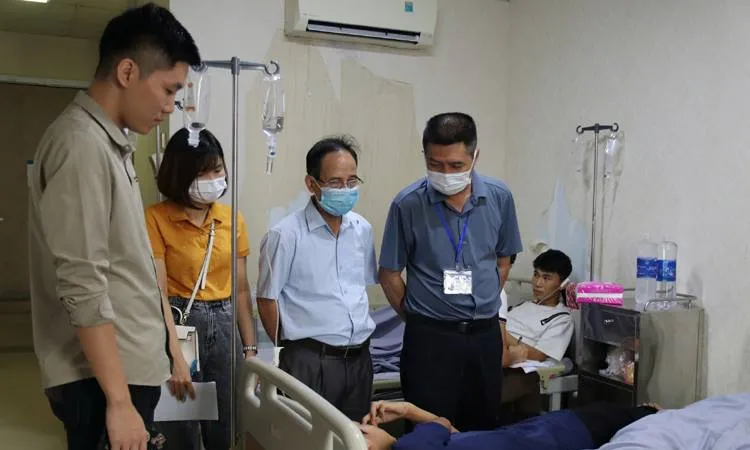 50 học sinh, sinh viên ở TP Lào Cai nhập viện nghi do ngộ độc thực phẩm