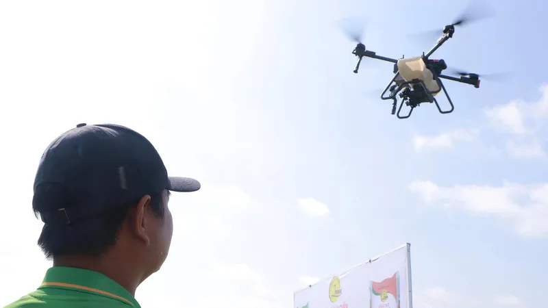 Tăng sức khỏe cho đồng ruộng Việt Nam