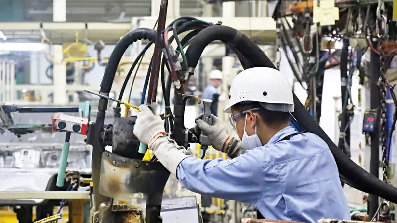 10 tháng, Việt Nam chi 312,28 tỷ USD để nhập hàng hóa, nguyên liệu