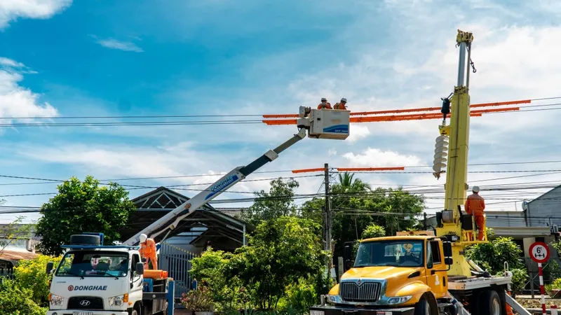 Dịp Tết Ất Tỵ 2025, tiêu thụ điện giảm hơn ngày thường 33,4%