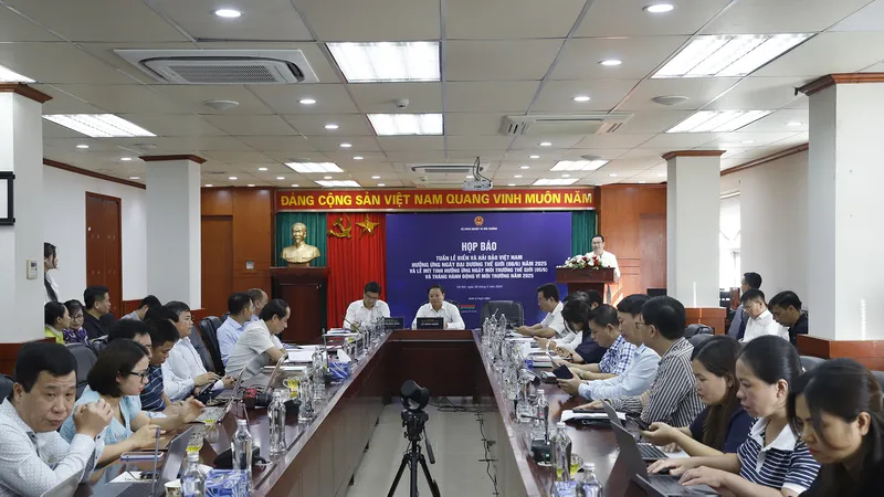 Khởi động Tuần lễ Biển và Hải đảo Việt Nam 2025