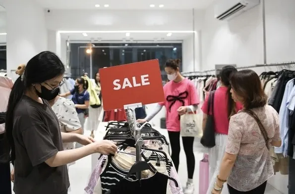 Từ ngày 1-7, doanh nghiệp chỉ được “sale off” từ 50% trở xuống