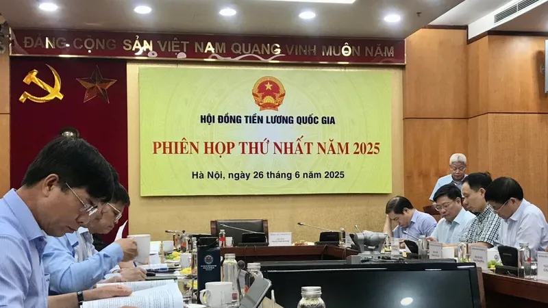 Công đoàn Việt Nam đề xuất tăng lương tối thiểu từ ngày 1-1–2026