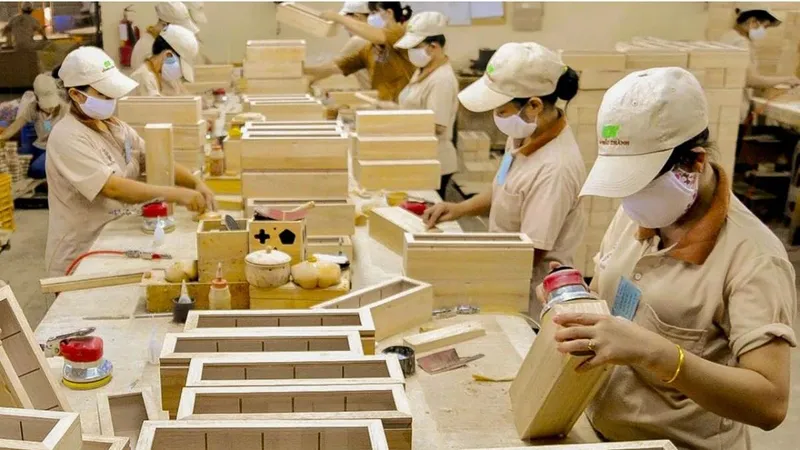 Nếu Hoa Kỳ áp thuế đối ứng 20% và 40%: Việt Nam sẽ hụt 20% kim ngạch