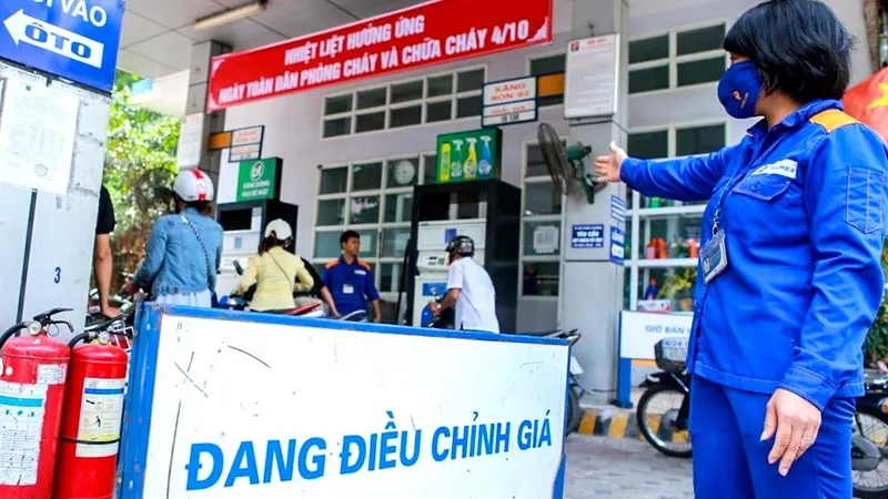 Điều chỉnh giá bán xăng dầu