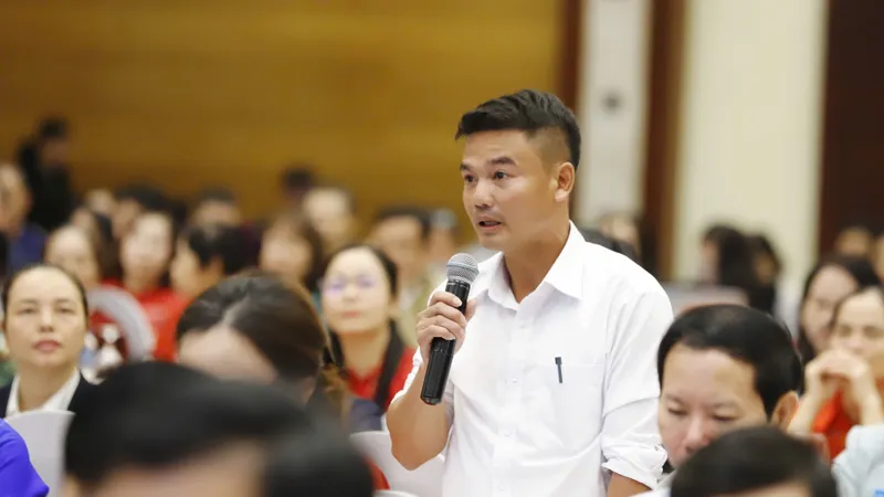 Lắng nghe, đồng hành cùng nông dân bước vào kỷ nguyên mới