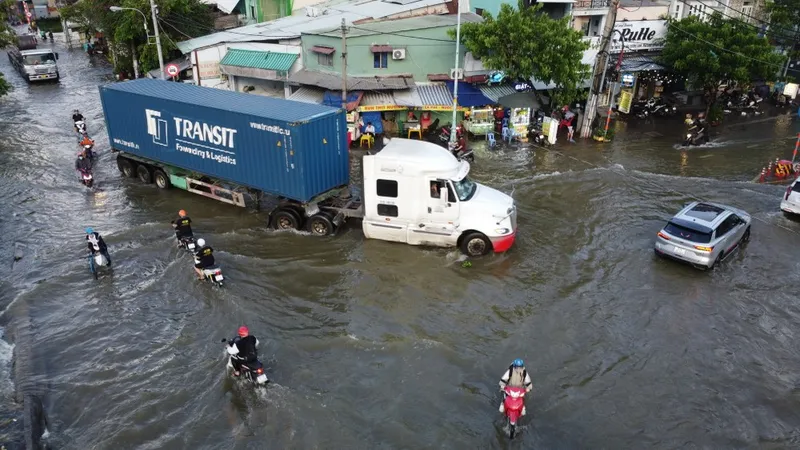 Triều cường tại Nam bộ giảm chậm