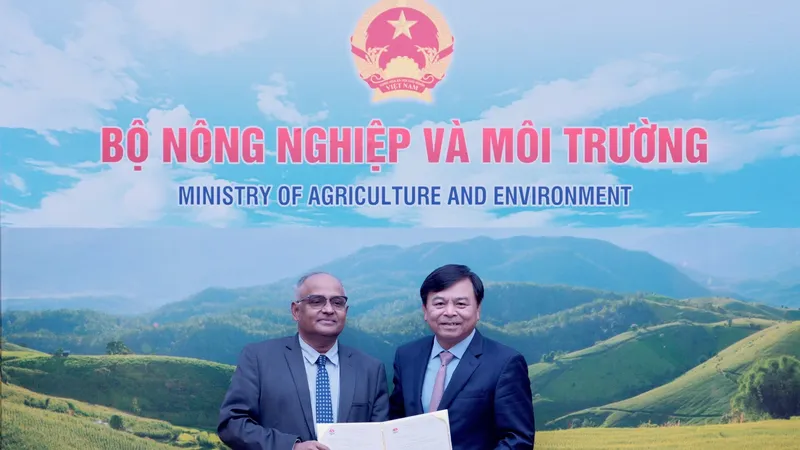 ADB viện trợ 2 triệu USD giúp miền Trung khắc phục mưa lũ