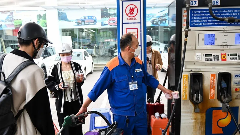 Bộ Công thương điều chỉnh thời gian điều hành giá xăng dầu dịp Tết 2026