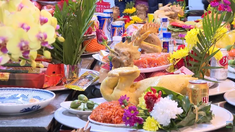 Tất niên, đồ lễ đắt hàng
