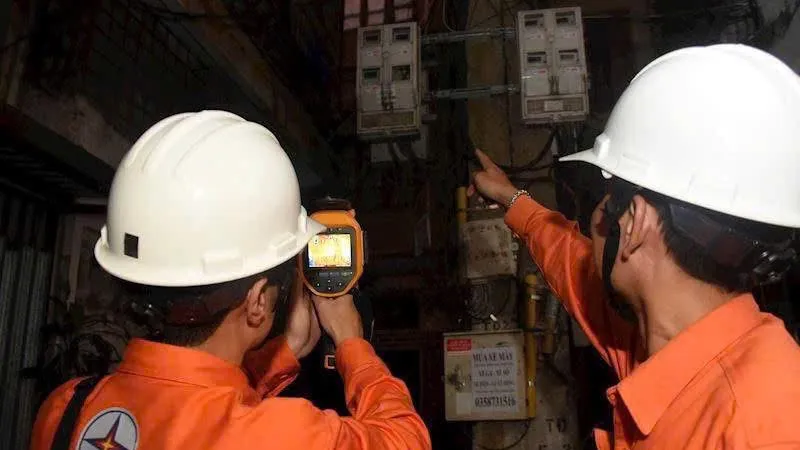 Bộ Công thương dịch chuyển khung giờ điện cao điểm