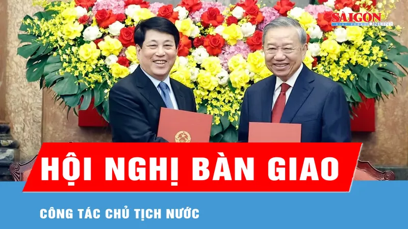 Bàn giao công tác giữa Tổng Bí thư, Chủ tịch nước Tô Lâm và nguyên Chủ tịch nước Lương Cường