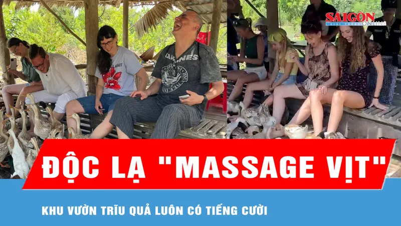 Du khách đến Cồn Sơn trải nghiệm "massage độc lạ" trong dịp lễ