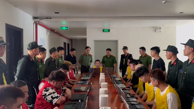 Triệt phá đường dây lừa đảo xuyên quốc gia của 19 đối tượng Trung Quốc tại Lào Cai