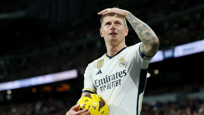 Toni Kroos: Đến từ giã cũng phải hoàn hảo