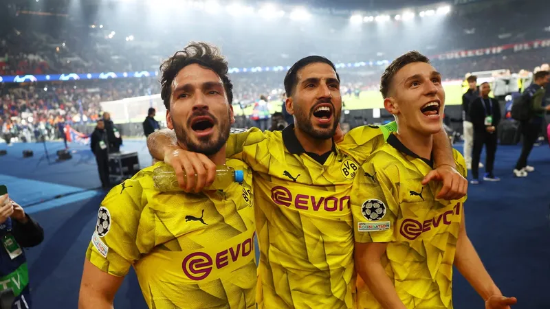 Borussia Dortmund vào chung kết Champions League: Tưởng không may, lại may không tưởng
