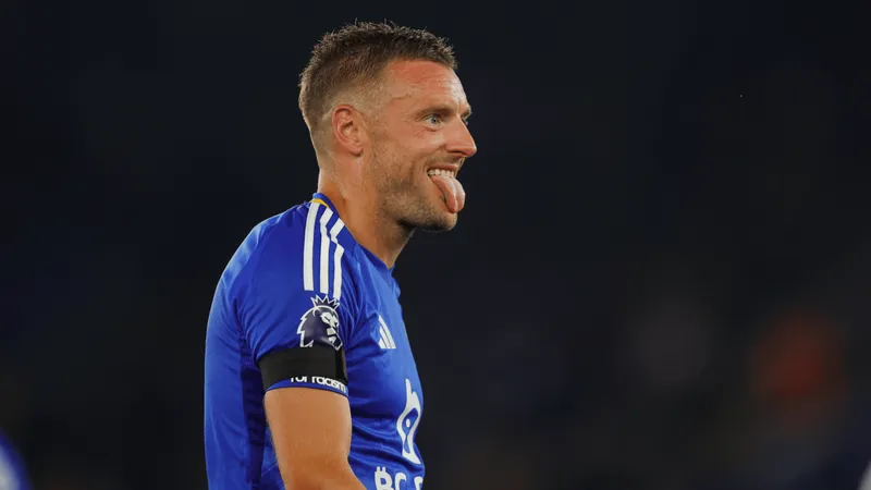 Jamie Vardy nhắc nhở mọi người những gì Premier League đã bỏ lỡ