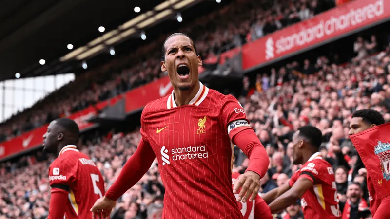 Giờ thì Liverpool mới thực sự "Bình tĩnh như thường" sau khi Virgil van Dijk gia hạn hợp đồng