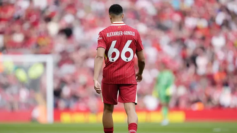 Sự ra đi của Trent Alexander-Arnold và bài học từ quá khứ
