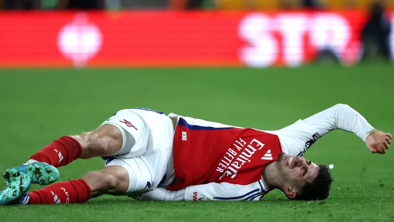 Chấn thương gân kheo là "lời nguyền" ở Premier League