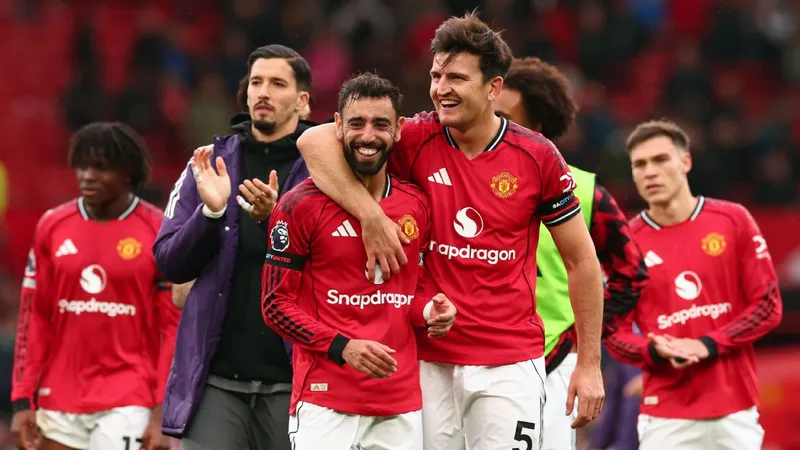 Phải chăng Man United quá lớn để thất bại? 