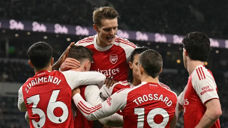Cửa ải Tháng Giêng: Hành trình trên mặt băng của Arsenal