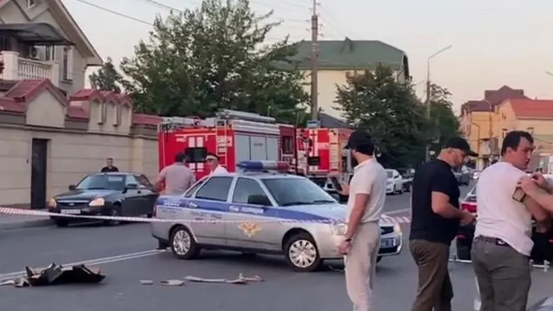 Hiện trường vụ khủng bố ở Dagestan: Ảnh: RIA Novosti