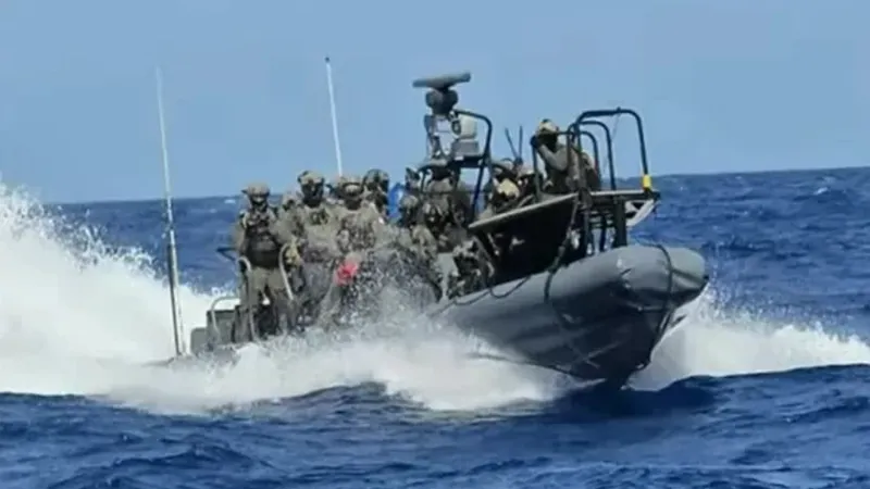 Lực lượng hải quân Israel chặn nhiều tàu trên biển Địa Trung Hải. Ảnh: AL JAZEERA