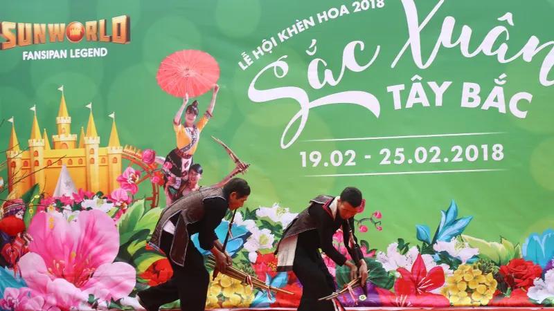 Hội xuân Mở Cổng trời Fansipan chính thức khai hội