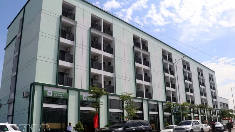 位于莲河泰工业园的租赁住宿项目中的A1号楼已投入运营。
