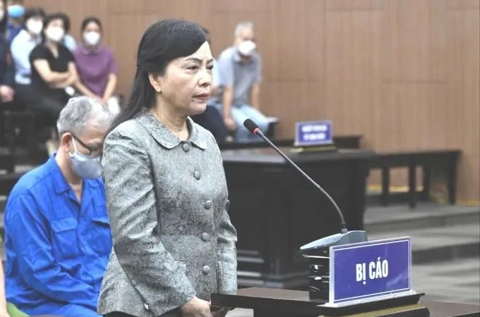 被告阮氏金进在庭审中。