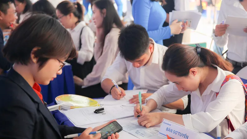 Tuyển dụng hơn 500 việc làm cho sinh viên khối ngành kinh tế 