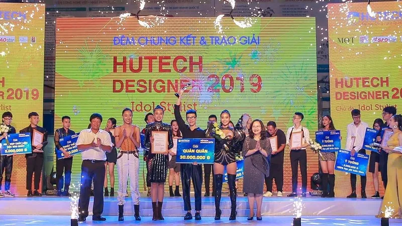 Trao giải chung kết cuộc thi Thiết kế thời trang HUTECH Designer 2019