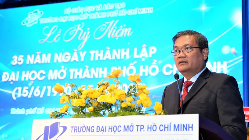 GS-TS Nguyễn Minh Hà được tái bổ nhiệm Hiệu trưởng Trường ĐH Mở TPHCM