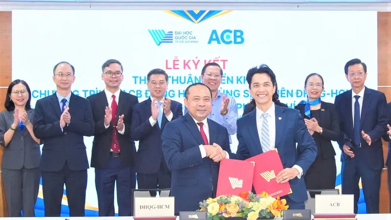 ACB tài trợ 50 tỷ đồng cho sinh viên ĐHQG TPHCM vay với lãi suất 2%