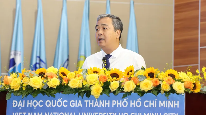 Phó trưởng Ban Tuyên giáo và Dân vận Trung ương Lê Đông Hải phát biểu định hướng nội dung tại hội thảo