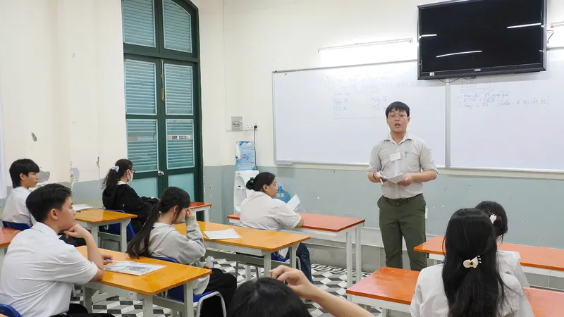 Gợi ý giải đề thi môn Toán kỳ thi tốt nghiệp THPT năm 2026